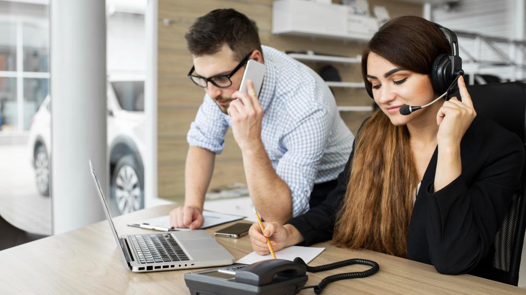 24/7 customer support team